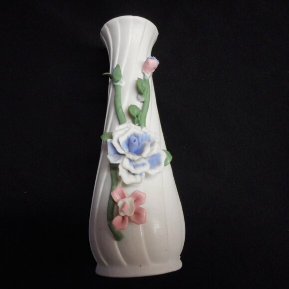 BUD VASE ... CERAMIC BUD VASE, ceramic flowers and bud, chips - Picture 1 of 2